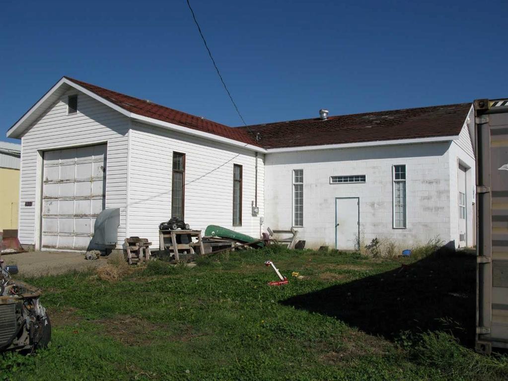 433 2 Avenue, Bassano, AB