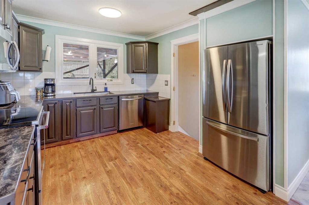 1718 Midland Place, Drumheller, AB