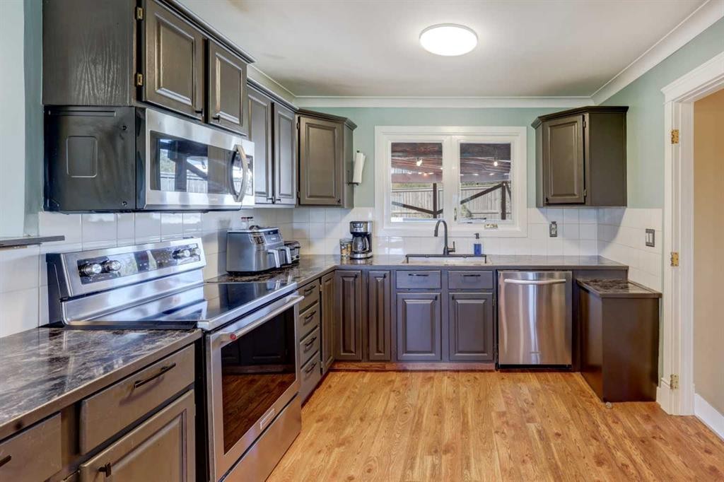 1718 Midland Place, Drumheller, AB