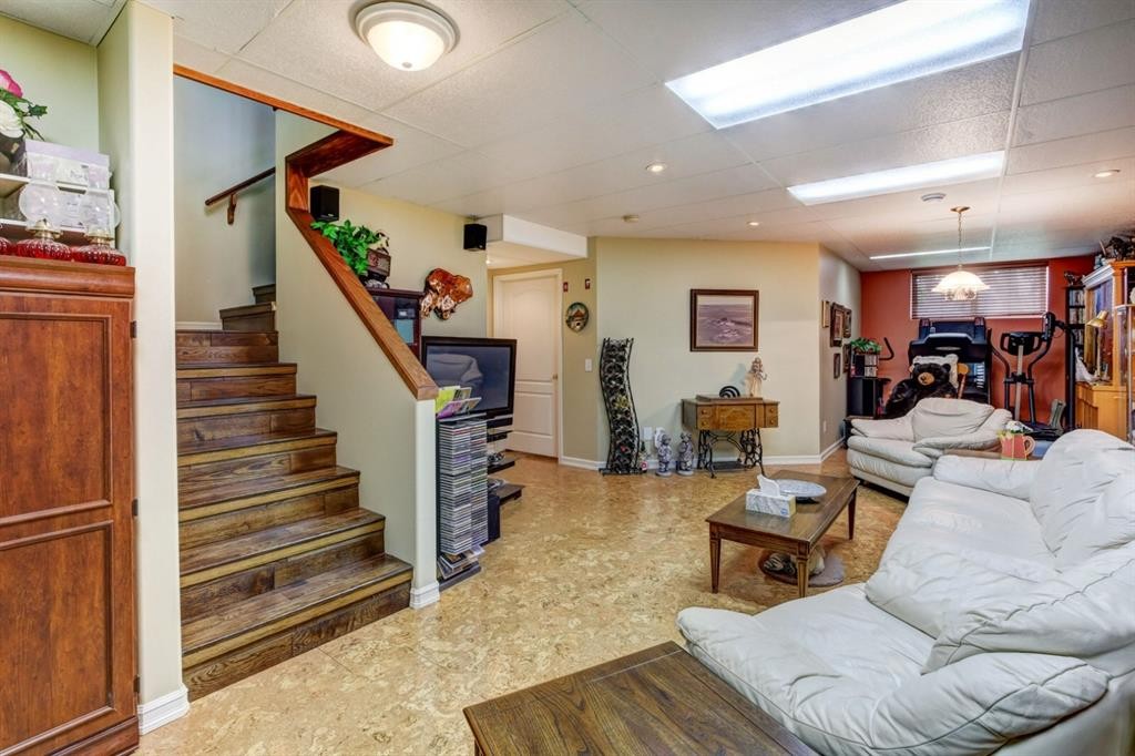 177 5 Street, Drumheller, AB