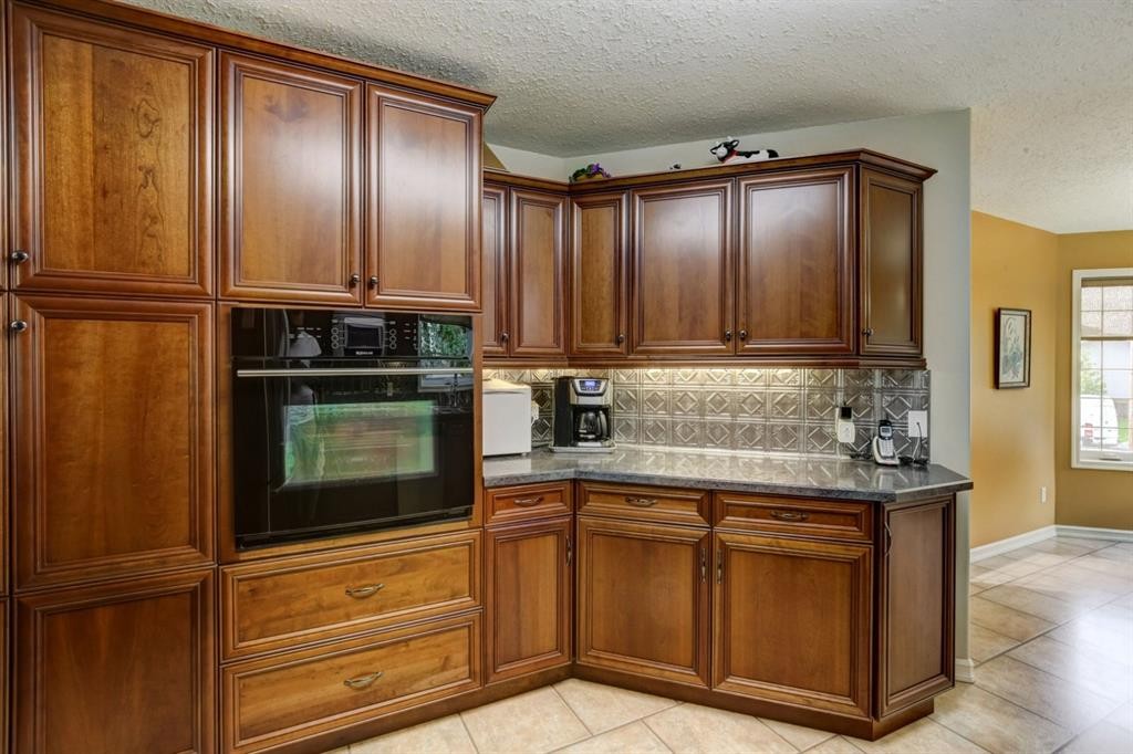 177 5 Street, Drumheller, AB