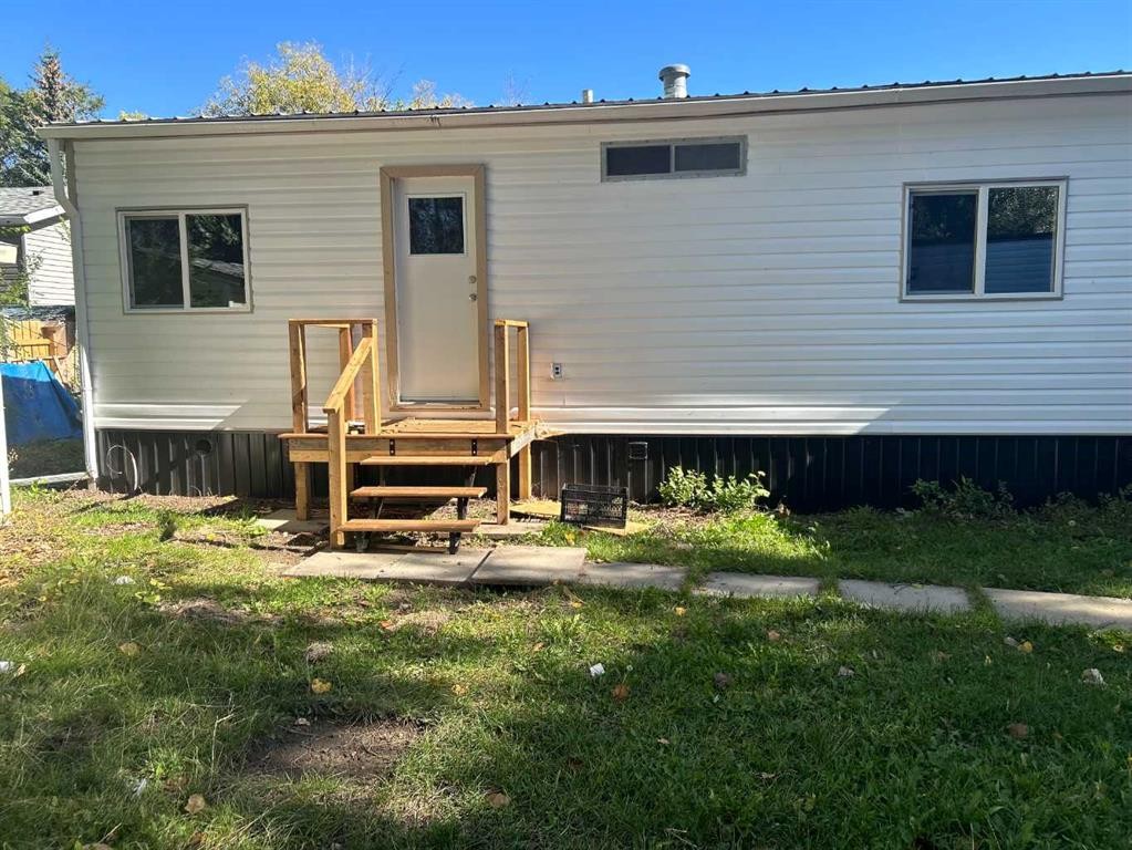 77 Greenbrook Village, Brooks, AB