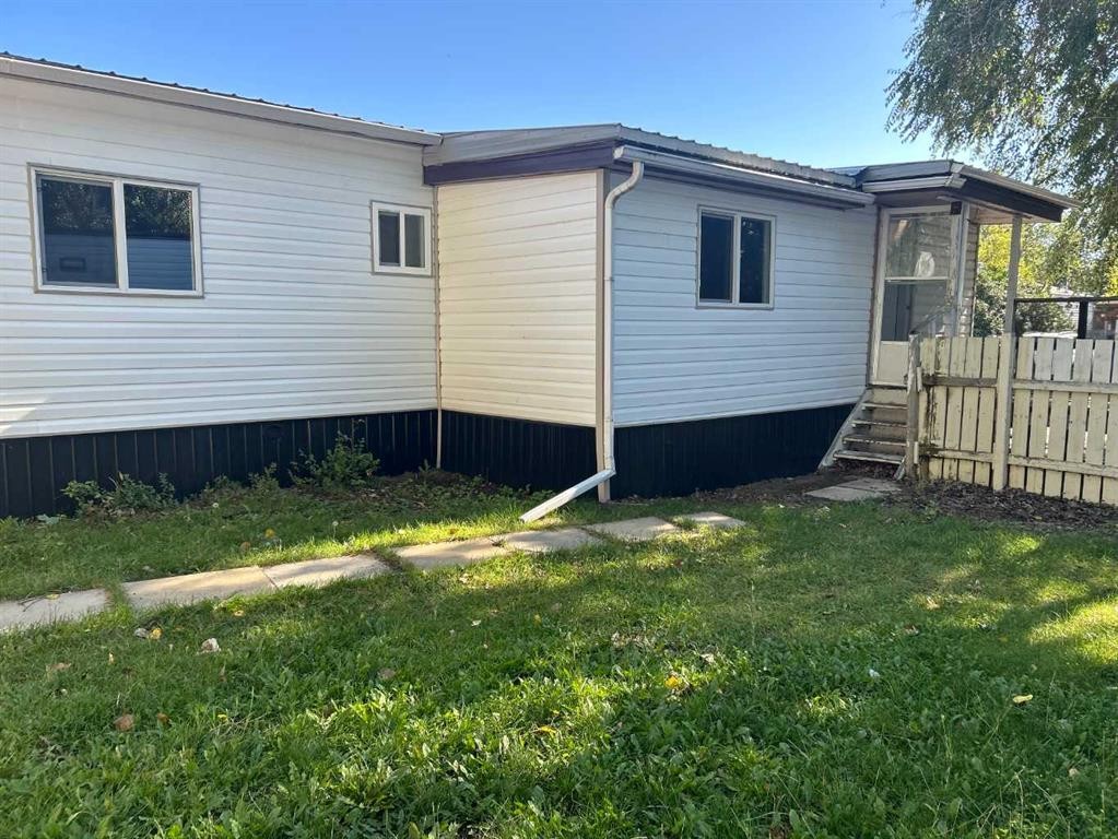77 Greenbrook Village, Brooks, AB