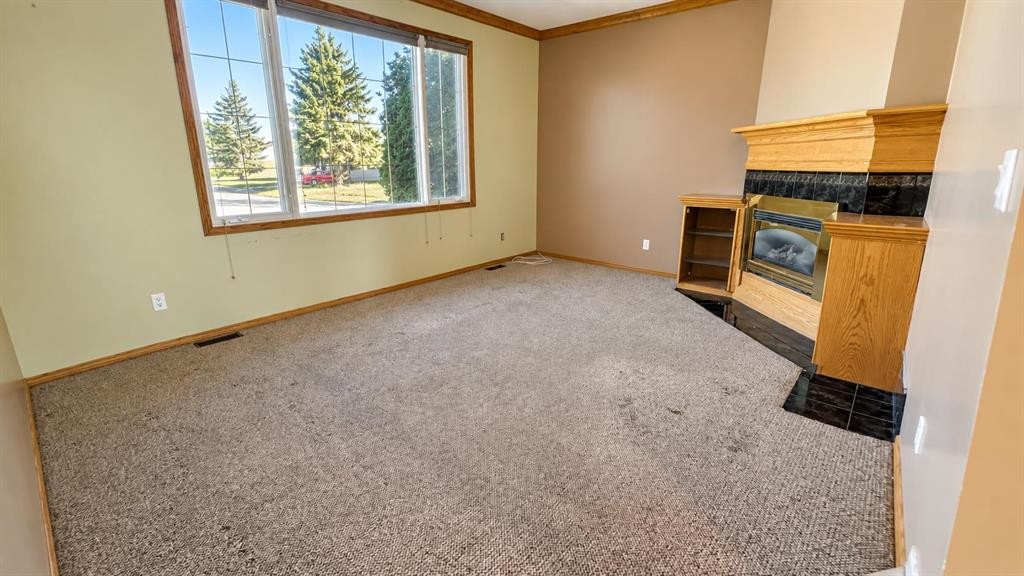 139 Shacker Crescent West, Hanna, AB