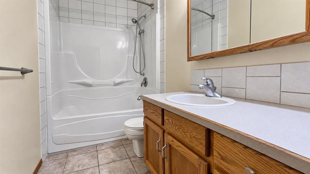 139 Shacker Crescent West, Hanna, AB