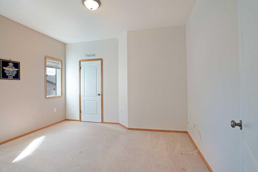 75 Sunset Crescent Sw, Medicine Hat, AB