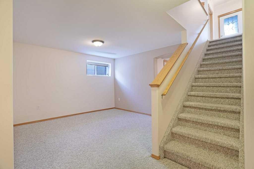 75 Sunset Crescent Sw, Medicine Hat, AB
