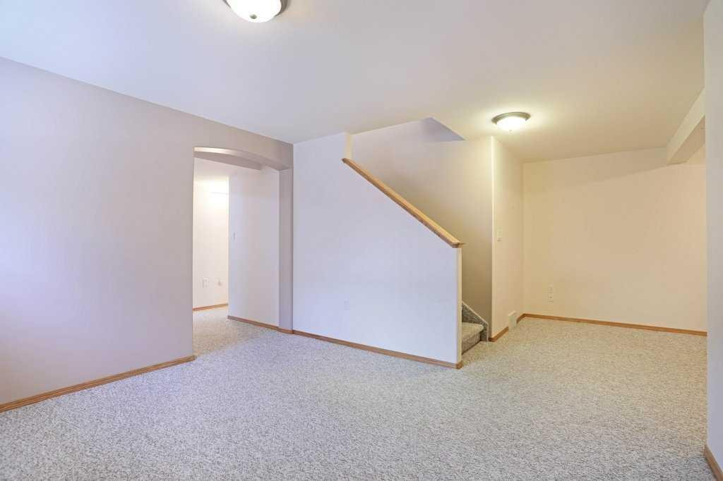 75 Sunset Crescent Sw, Medicine Hat, AB