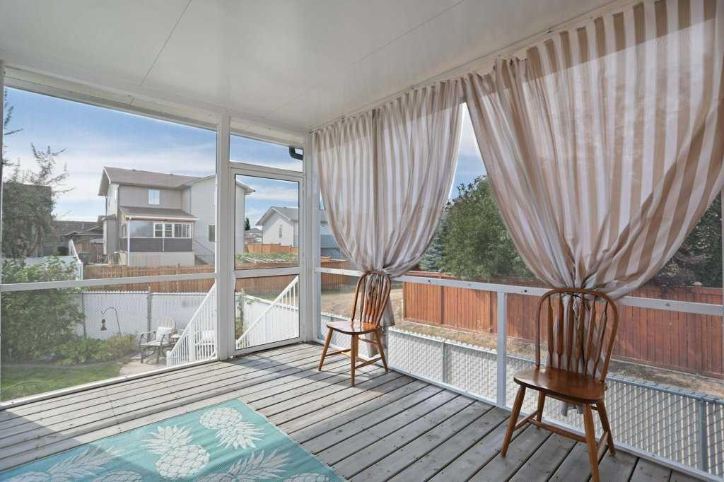 75 Sunset Crescent Sw, Medicine Hat, AB