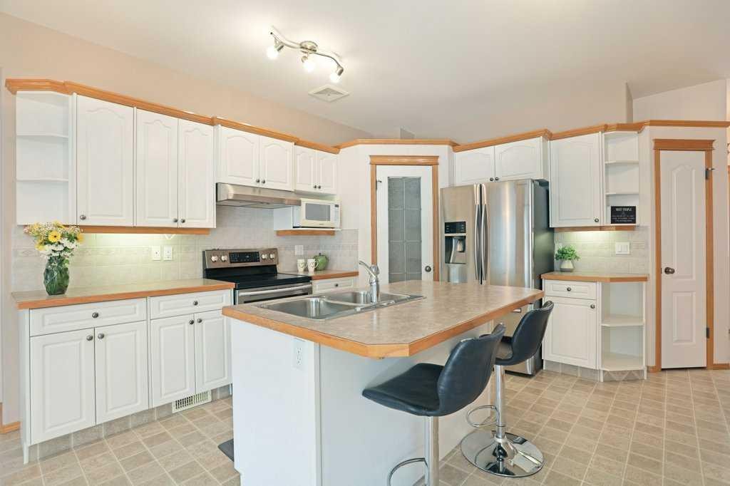 75 Sunset Crescent Sw, Medicine Hat, AB