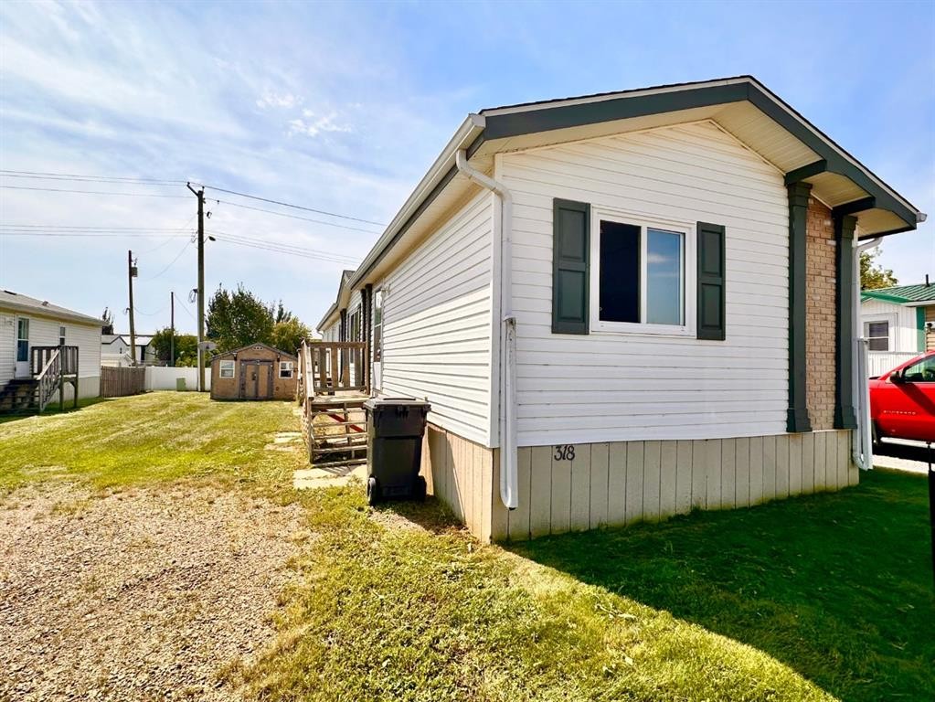 318-349 Railway Avenue, Duchess, AB