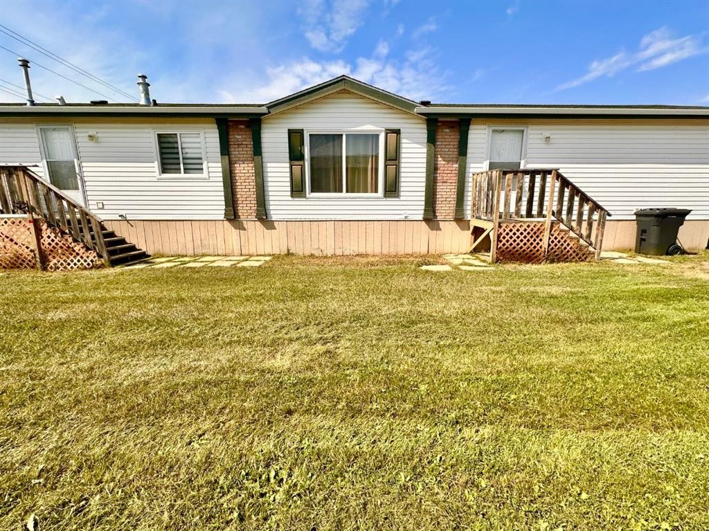 318-349 Railway Avenue, Duchess, AB