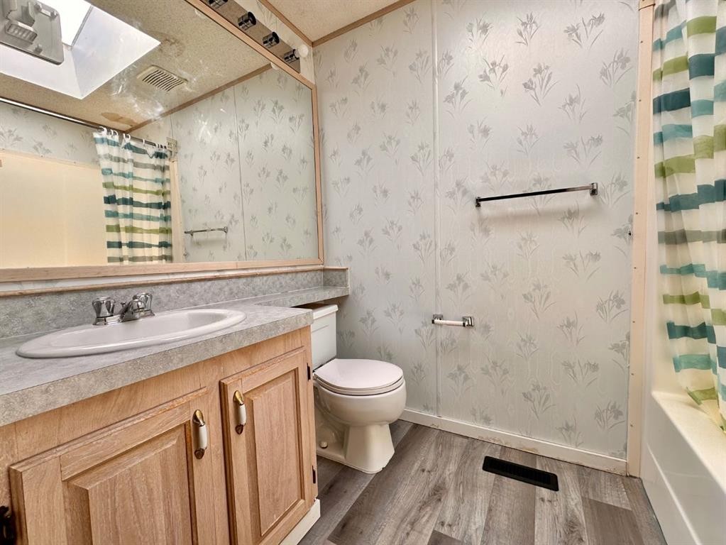 613 Iris Street, Rosemary, AB