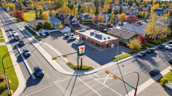 2923 26 Avenue SW Calgary, AB T3E 0M6