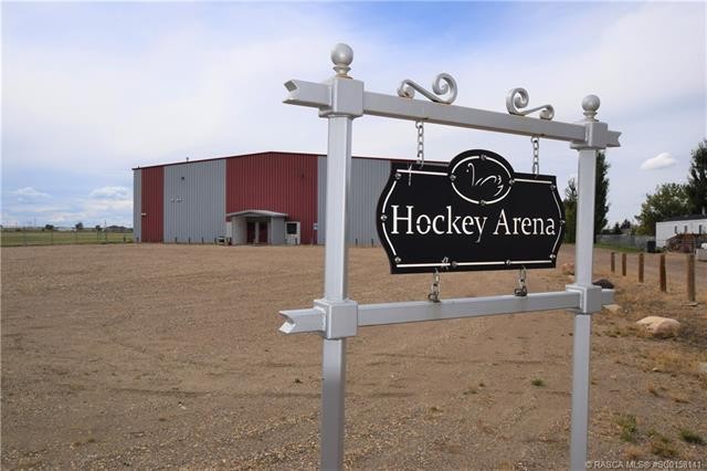 400 Howe Avenue East, Duchess, AB