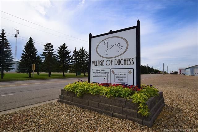 400 Howe Avenue East, Duchess, AB