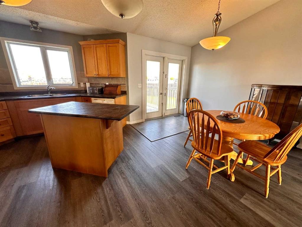 1145 25 Street, Wainwright, AB - Indoor