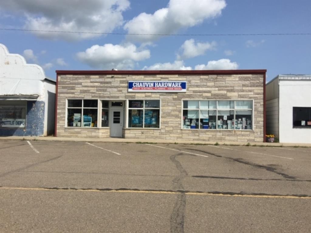 118 Main Street, Chauvin, AB