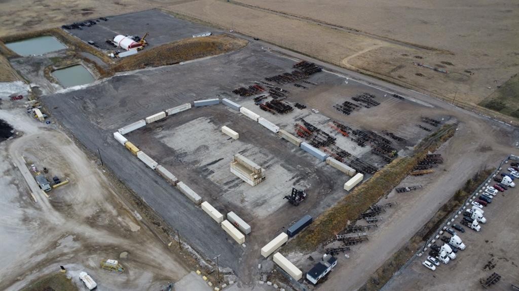 Norman Place, Rural Rocky View County, AB