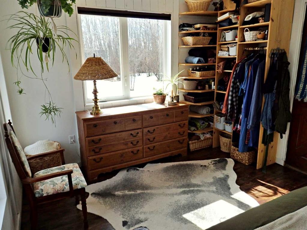 121 Hwy 897 Highway, Marwayne, AB - Indoor