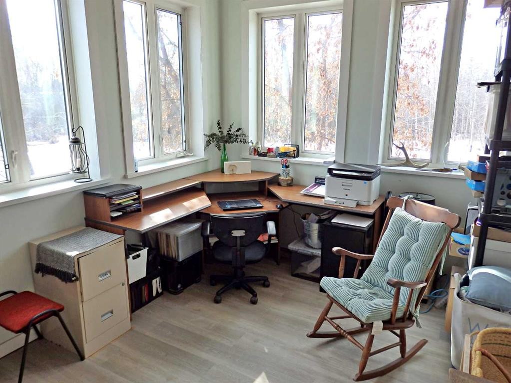 121 Hwy 897 Highway, Marwayne, AB - Indoor Photo Showing Office