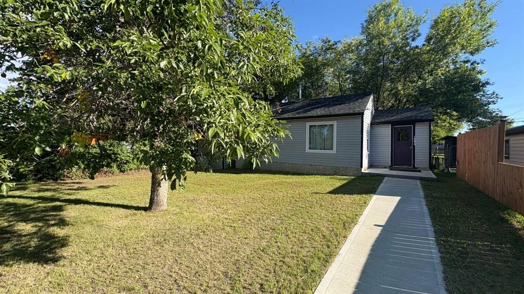 1206 6 Avenue, Wainwright, AB - Outdoor