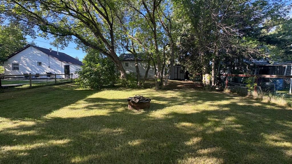 1206 6 Avenue, Wainwright, AB - Outdoor