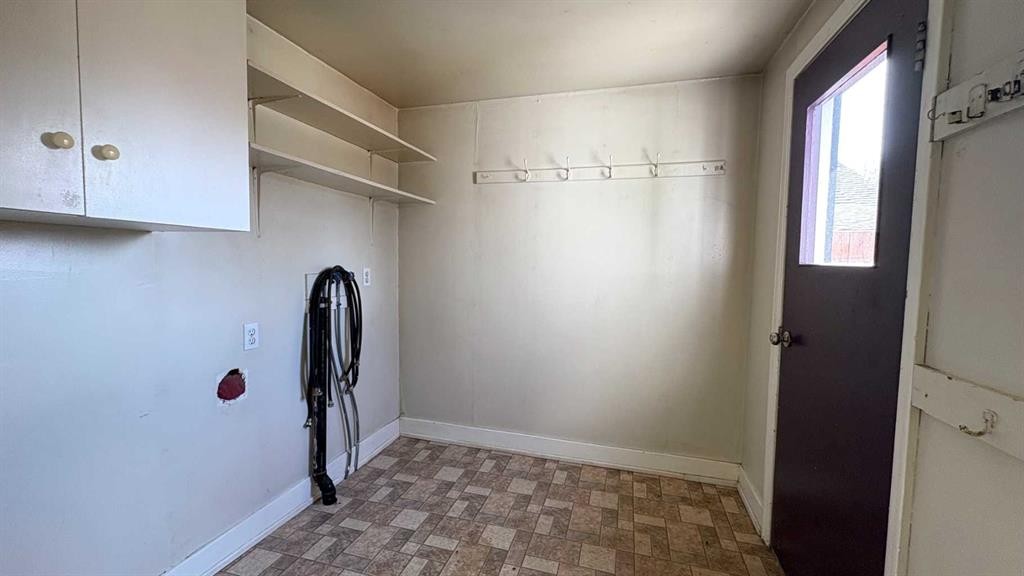 1206 6 Avenue, Wainwright, AB - Indoor Photo Showing Other Room