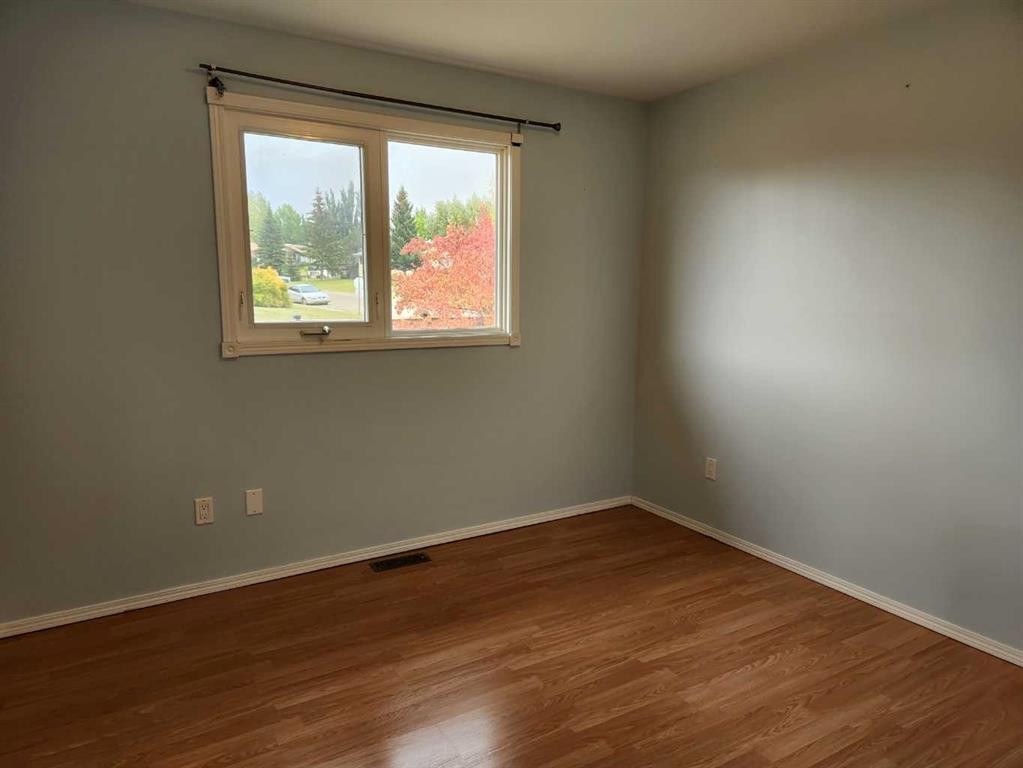5002 53 Avenue, Kitscoty, AB - Indoor Photo Showing Other Room