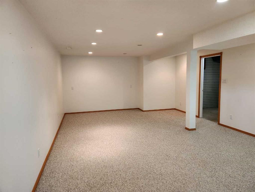 5002 53 Avenue, Kitscoty, AB - Indoor