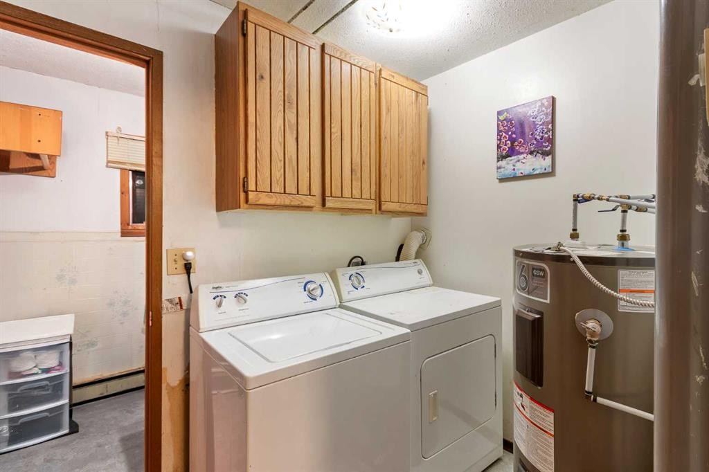 109 Makwa Lake Indian Reserve 129B, Loon Lake, SK - Indoor Photo Showing Laundry Room