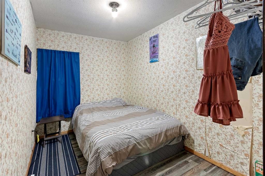 109 Makwa Lake Indian Reserve 129B, Loon Lake, SK - Indoor Photo Showing Bedroom