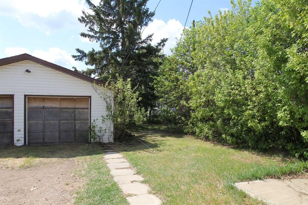 109 5 Avenue West, Maidstone, SK - Outdoor