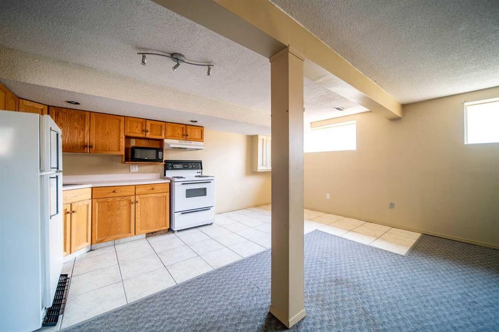 1601 5 Avenue, Wainwright, AB - Indoor Photo Showing Other Room