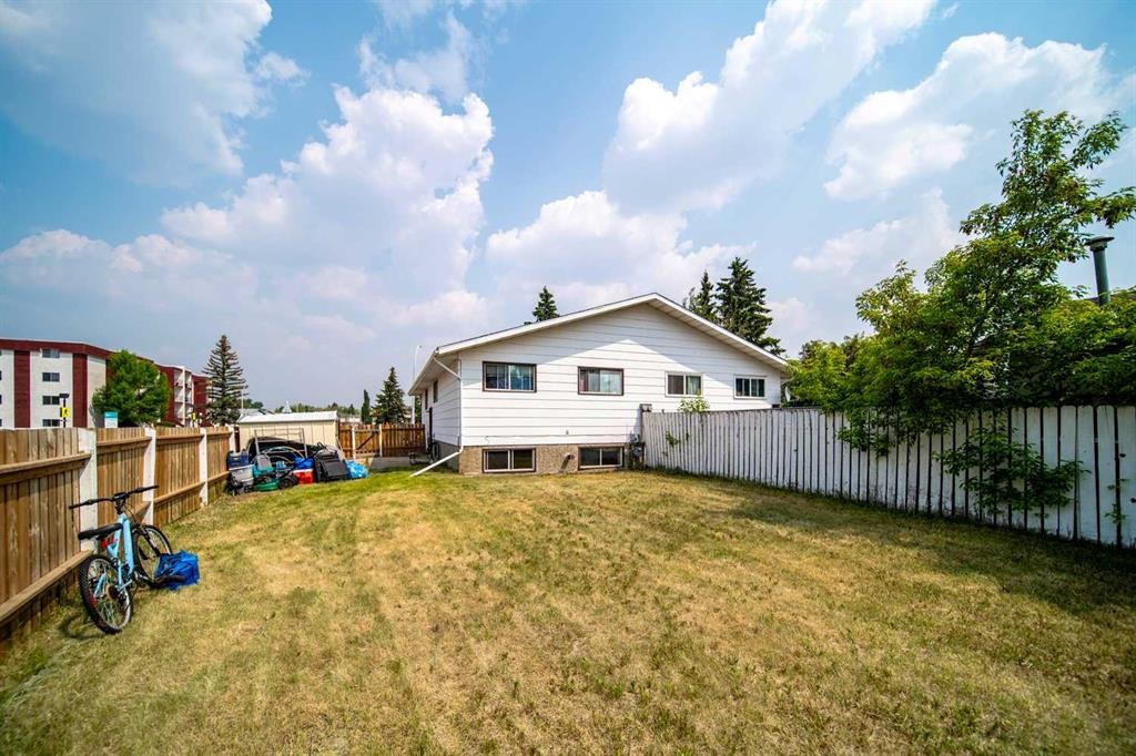 1601 5 Avenue, Wainwright, AB - Outdoor