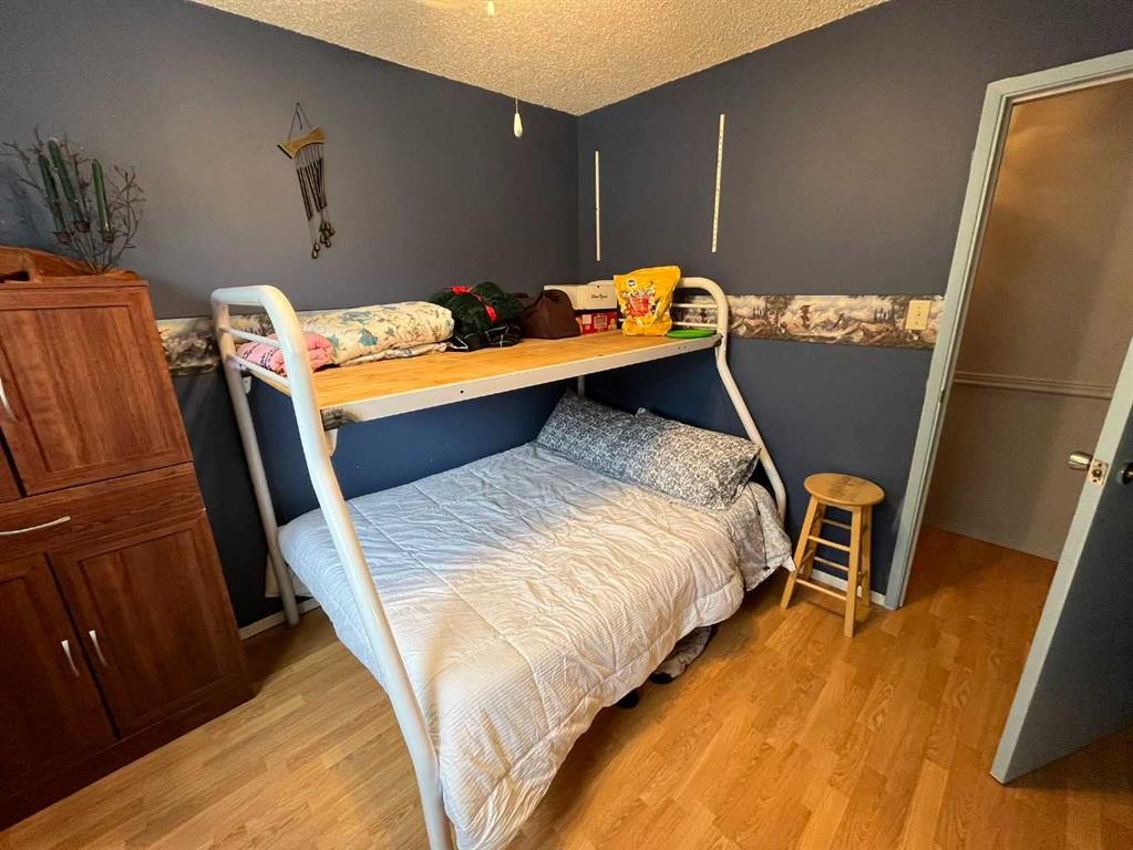 85057 90 Range, Rural Two Hills No. 21, County Of, AB - Indoor Photo Showing Bedroom