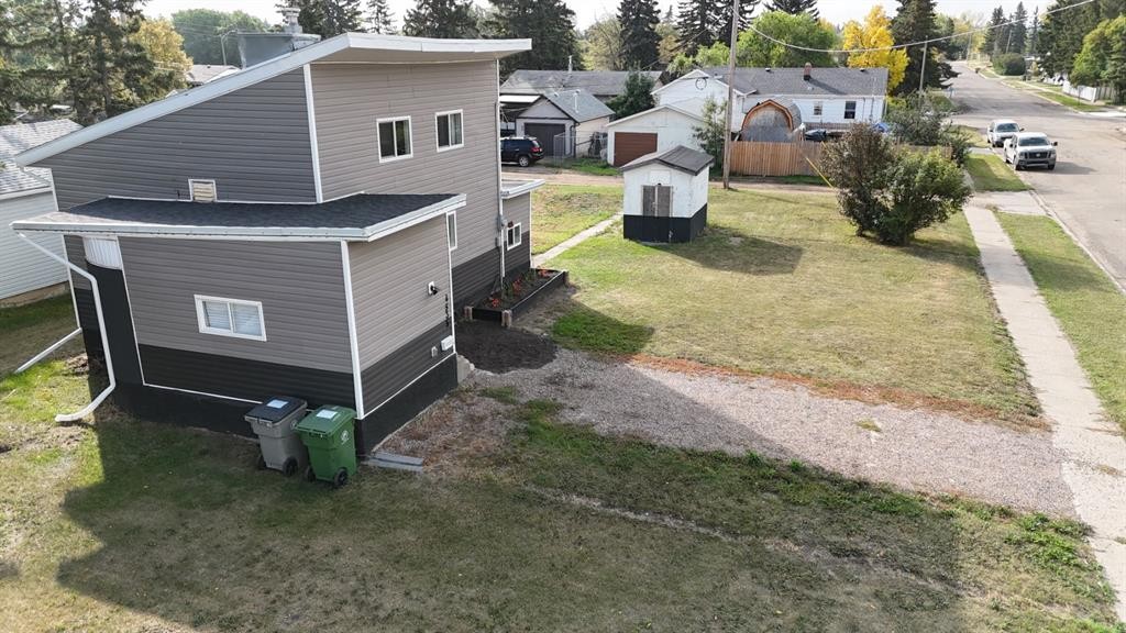 4535 47 Street, Lloydminster, SK - Outdoor
