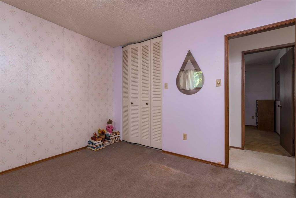 5205 32 Street, Lloydminster, AB - Indoor