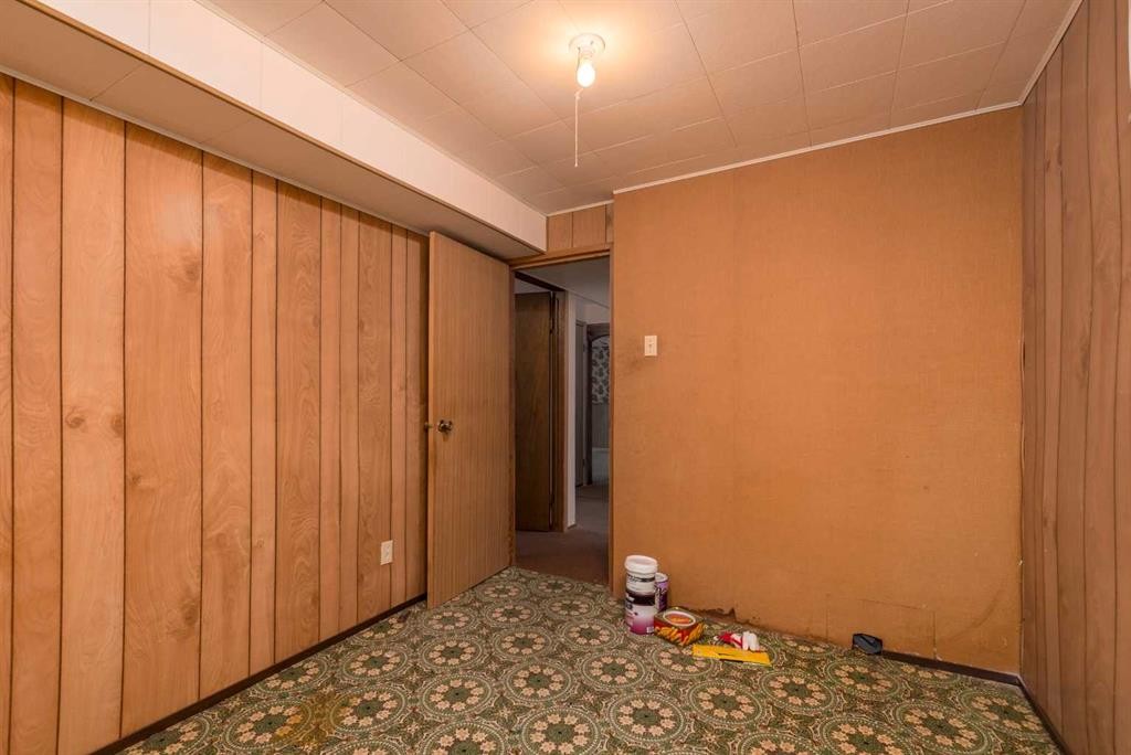 5205 32 Street, Lloydminster, AB - Indoor Photo Showing Other Room