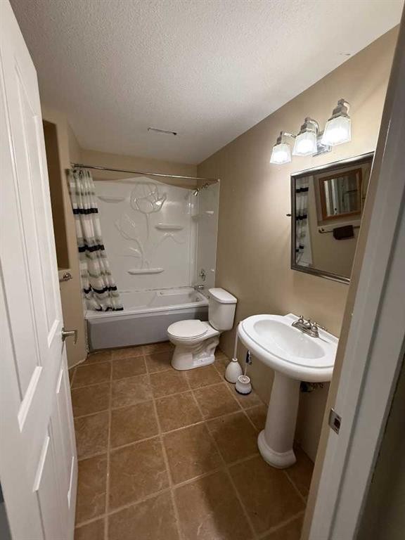 5215 58 Street, Vermilion, AB - Indoor Photo Showing Bathroom