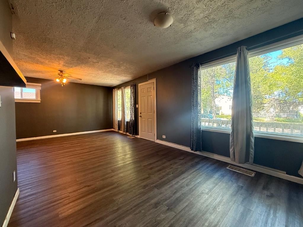 4807 49 Street, Lloydminster, SK - Indoor Photo Showing Other Room