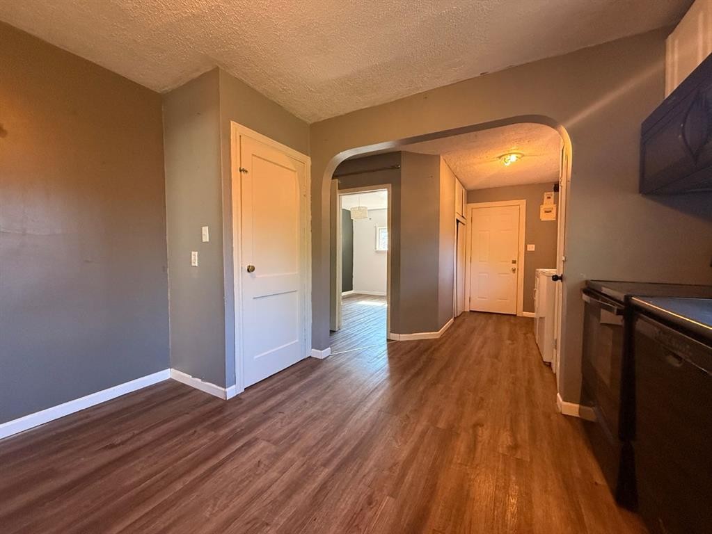 4807 49 Street, Lloydminster, SK - Indoor