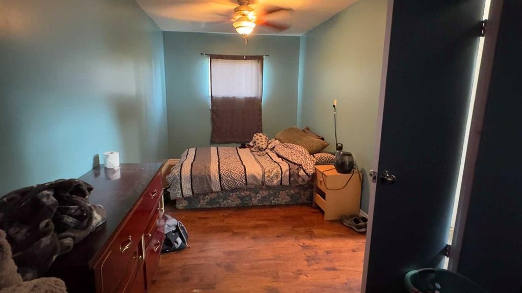 39 Rydberg Street, Hughenden, AB - Indoor Photo Showing Bedroom