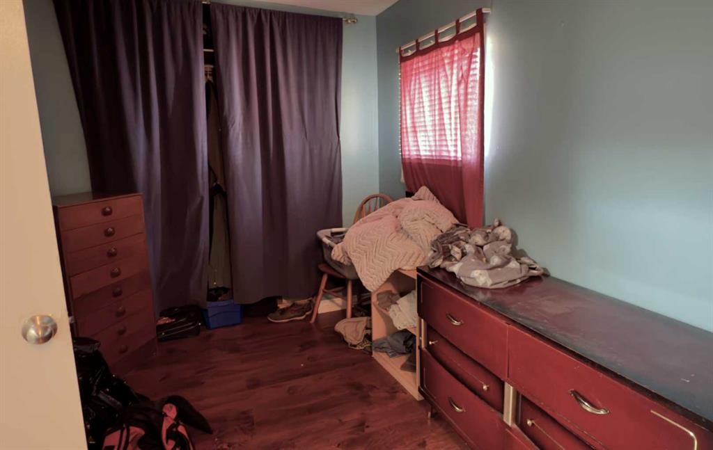 39 Rydberg Street, Hughenden, AB - Indoor Photo Showing Other Room