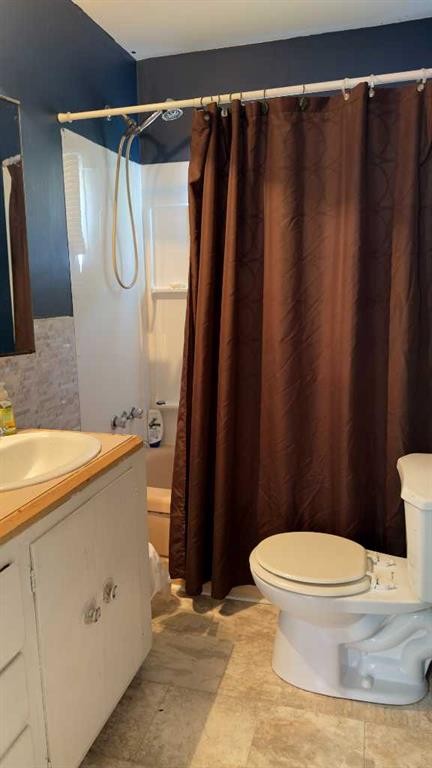 39 Rydberg Street, Hughenden, AB - Indoor Photo Showing Bathroom