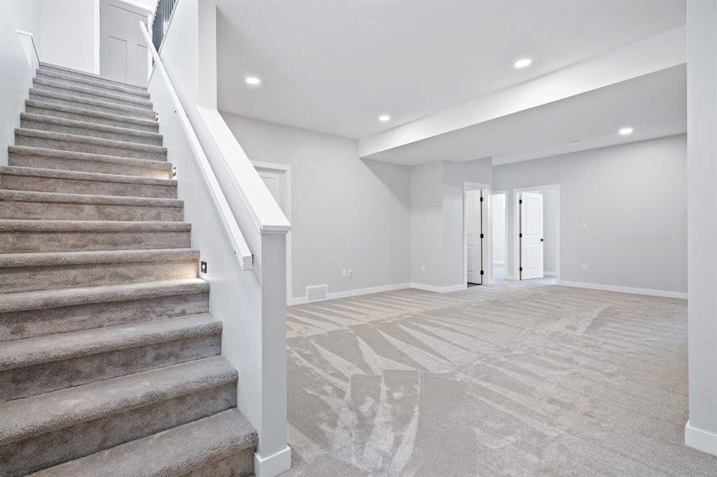 6004 13 Street, Lloydminster, AB - Indoor Photo Showing Other Room