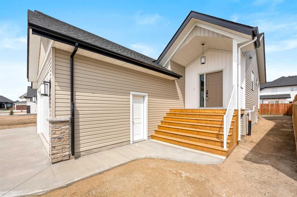 6004 13 Street, Lloydminster, AB - Outdoor With Exterior