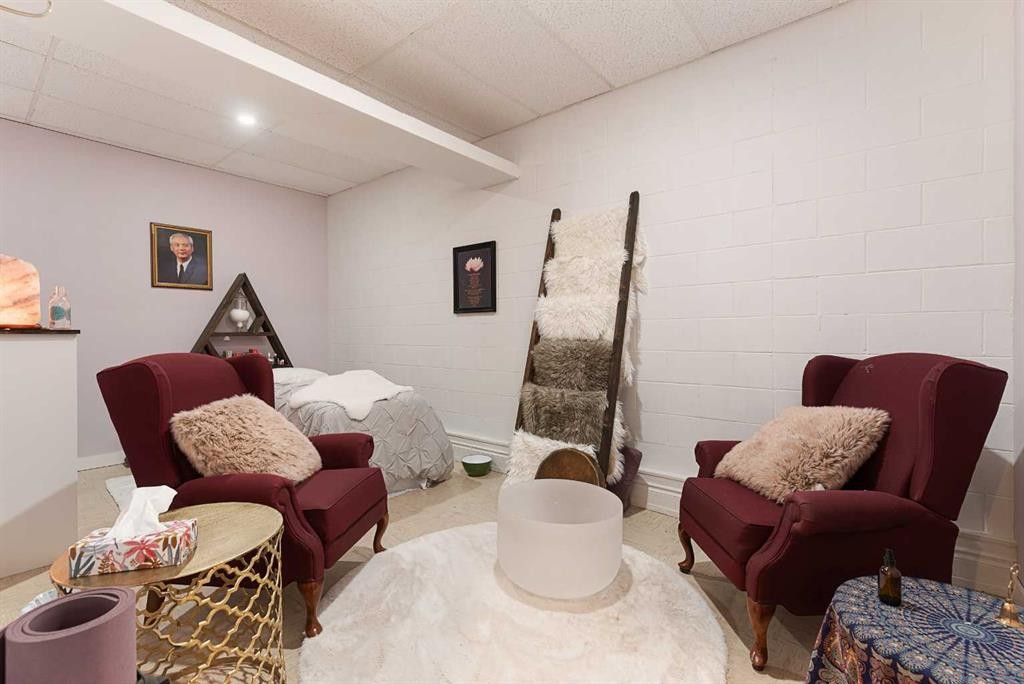 4809 And 4811 49 Avenue, Lloydminster, SK