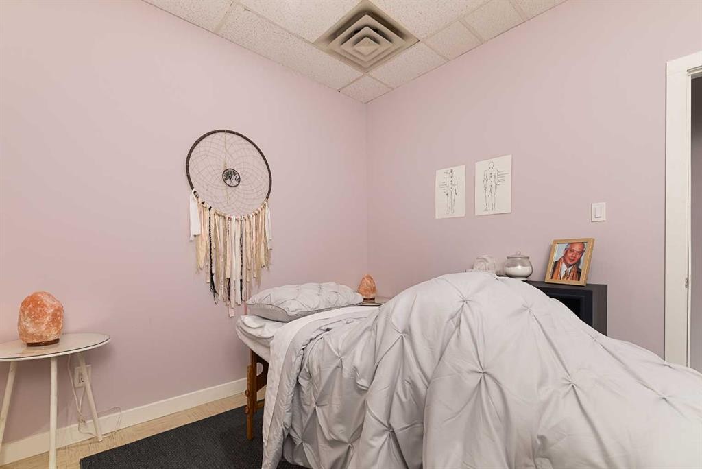 4809 And 4811 49 Avenue, Lloydminster, SK