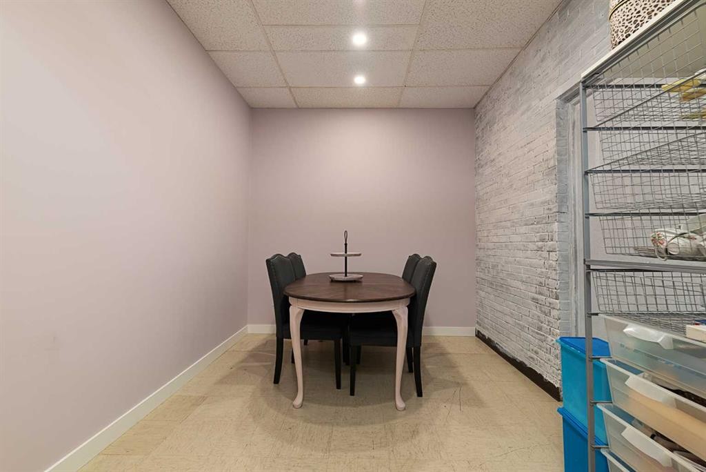 4809 And 4811 49 Avenue, Lloydminster, SK